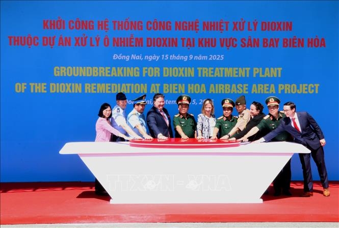 Vietnam, US step up efforts on dioxin cleanup and support for people with disabilities
